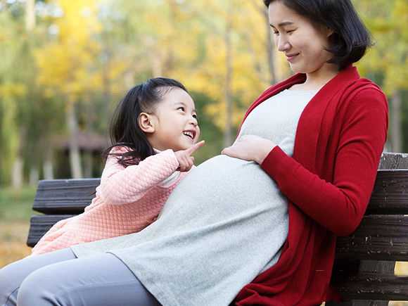 卵巢早衰治疗怀孕案例&辅助生殖,7个半月婴儿疑因在空调房内捂被窒息死亡
